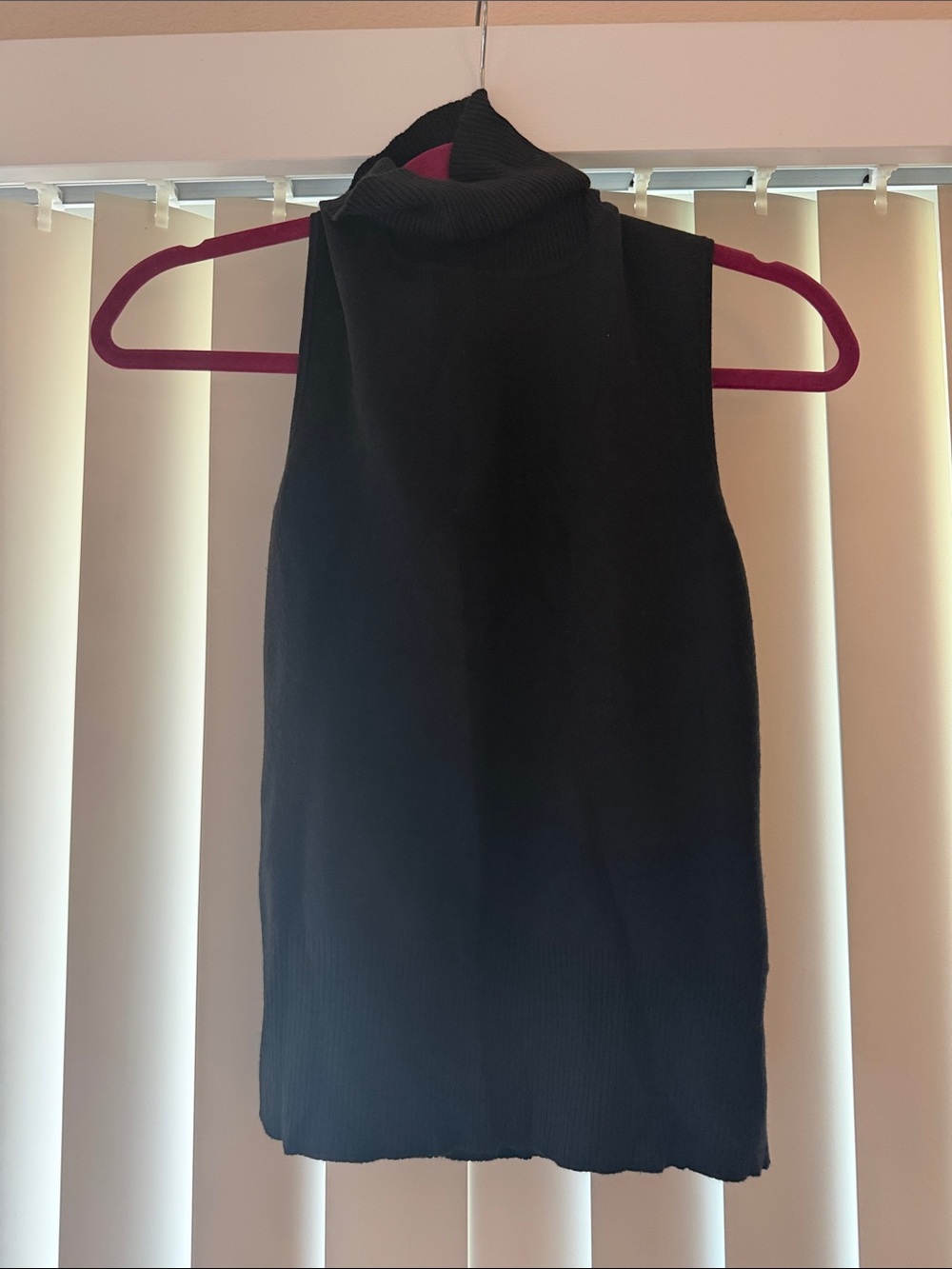 LOFT Black Sleeveless Mock Neck Tank